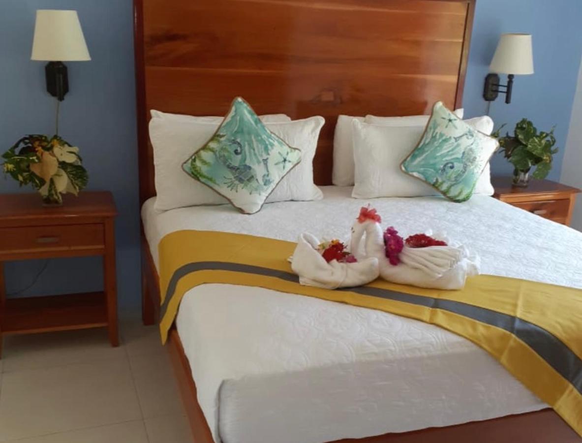 Sommerville Resorts Negril Esterno foto